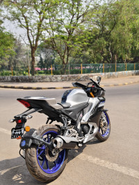 Gray Black Yamaha R15M