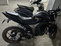 Black Suzuki Gixxer 150