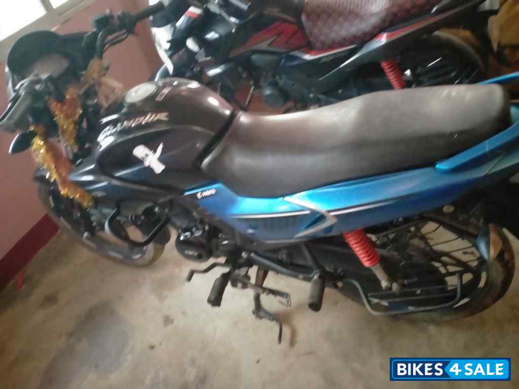 Blu Black Hero Glamour BS6