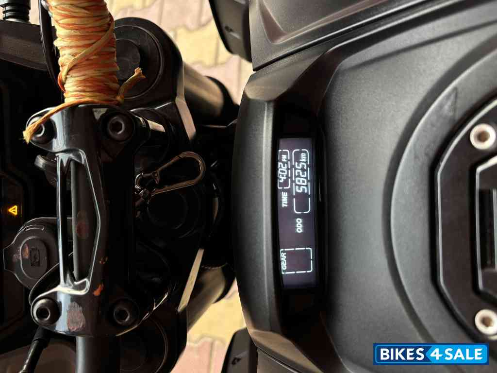 Bajaj Dominar 400 ABS BS6