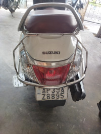 White Suzuki Access 125