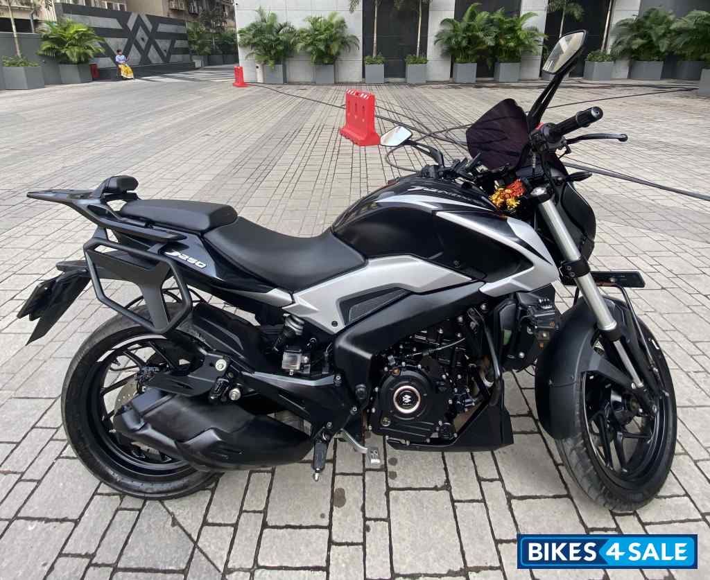 Bajaj Dominar 250