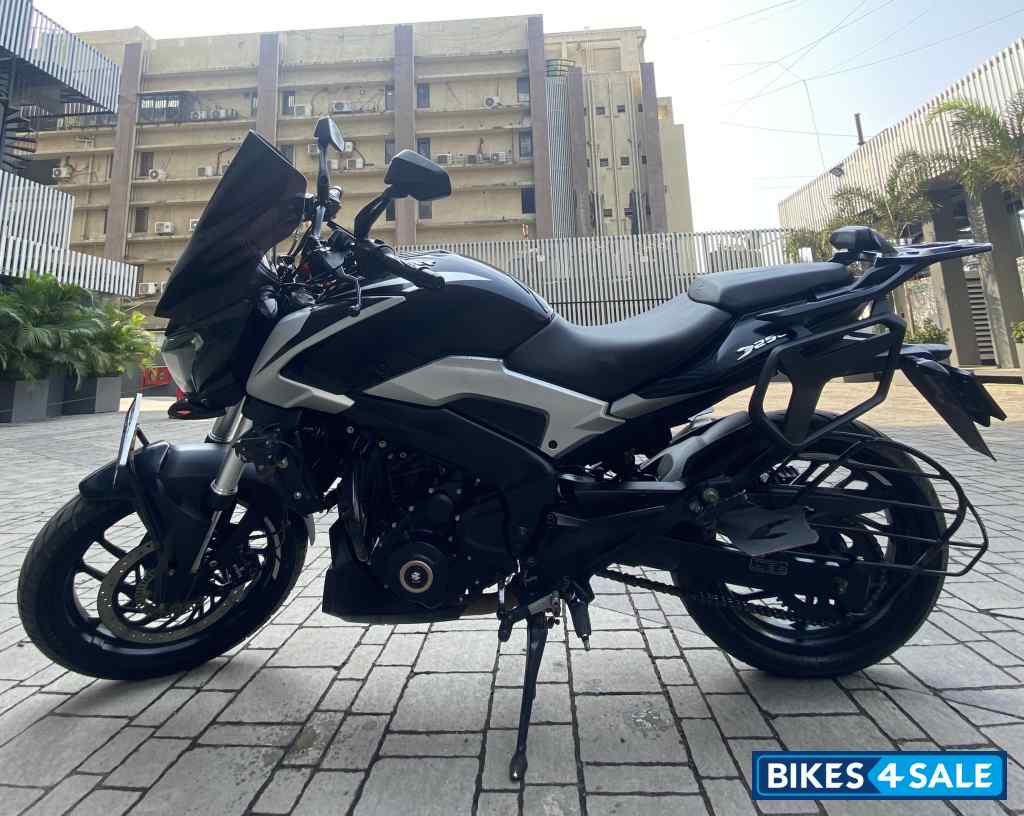 Bajaj Dominar 250