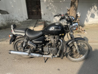 Black Royal Enfield Thunderbird 350