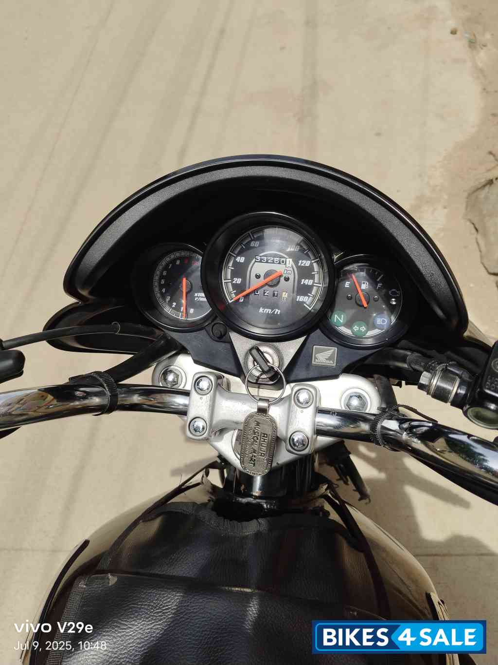 Black Honda CB Unicorn 160