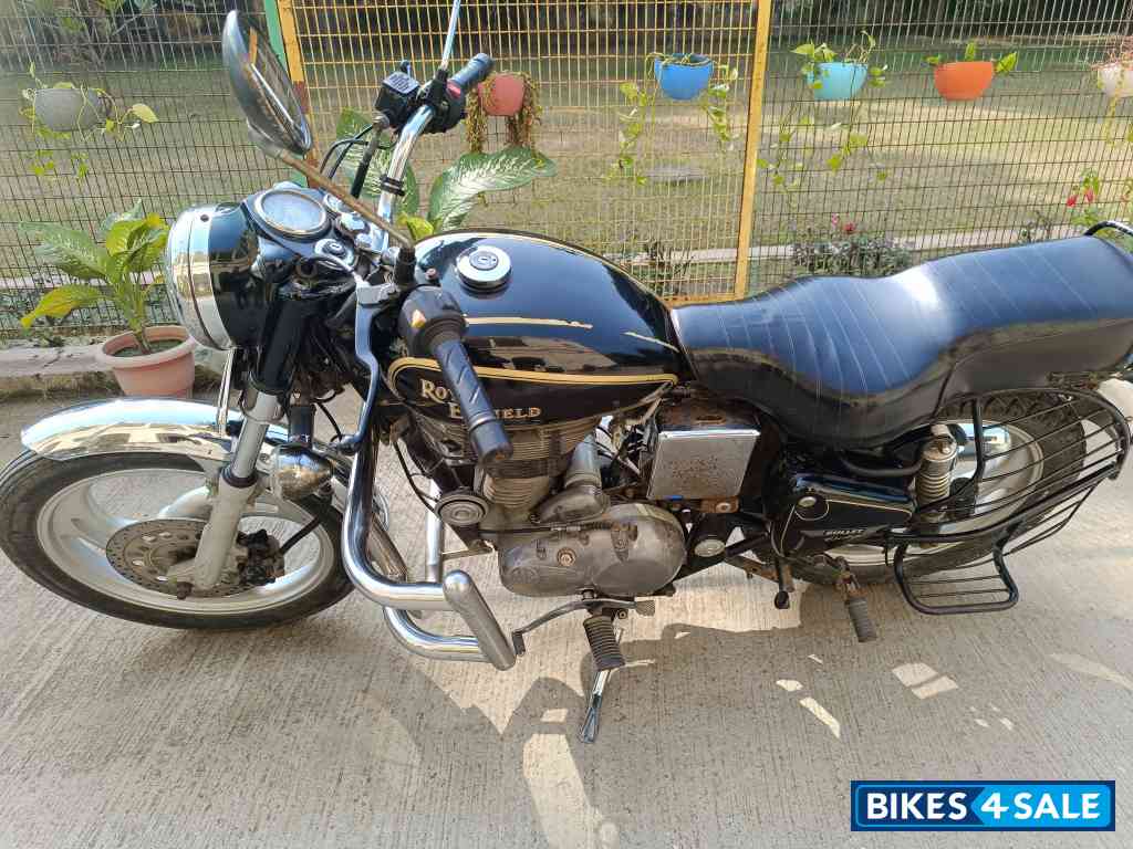 Black Royal Enfield Bullet Electra Twinspark