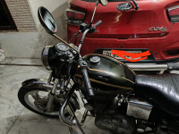 Black Royal Enfield Bullet Electra Twinspark
