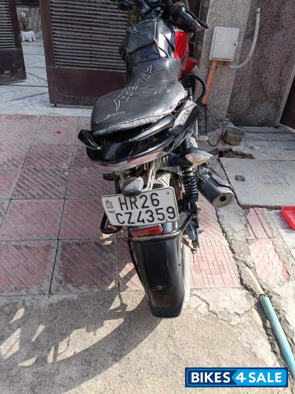 Bajaj Pulsar 135LS Bajaj Pulsar 135LS