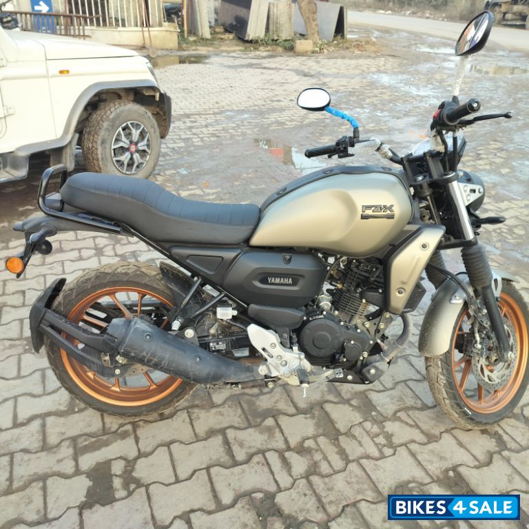 Matt Titan Yamaha FZ-X