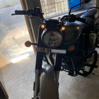 Gunmetal Grey Royal Enfield Classic Gunmetal Grey