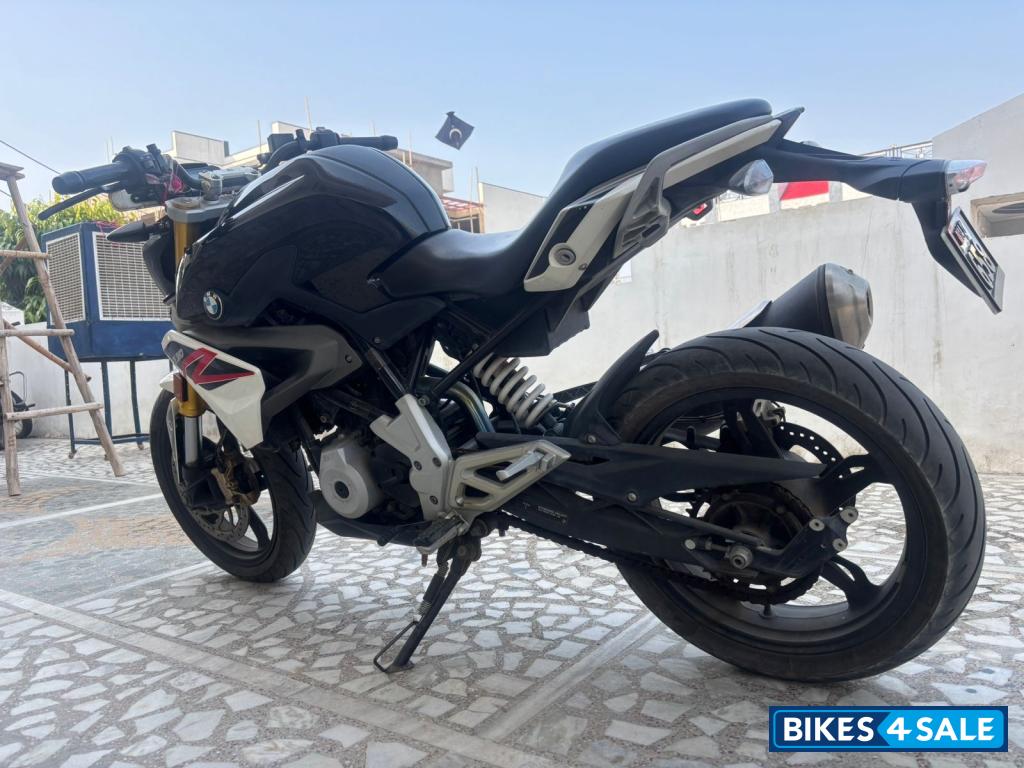 BMW G 310 R