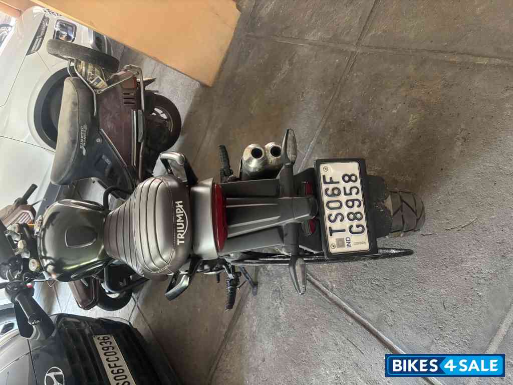 Triumph Scrambler 400 X