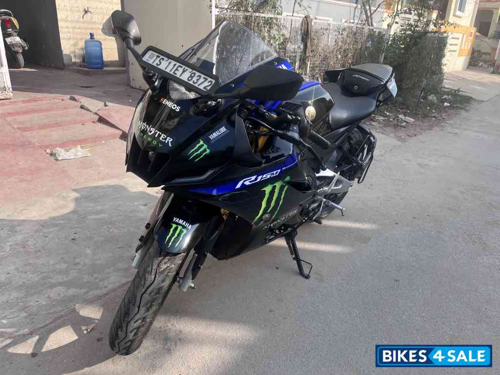 Yamaha R15M Monster Energy MotoGP Edition