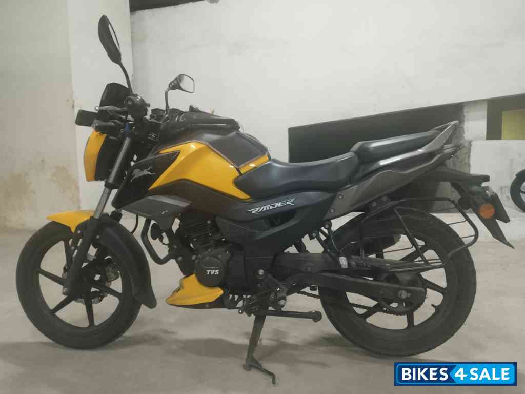 Yellow TVS Raider 125