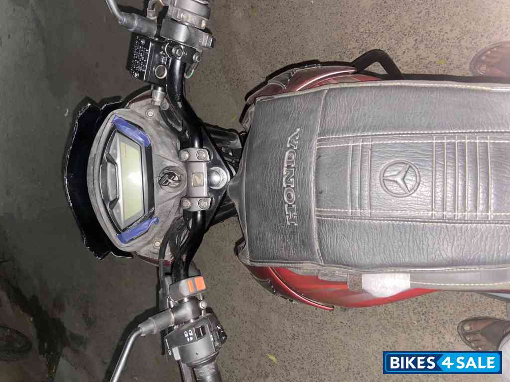 Red Honda CB Unicorn 160