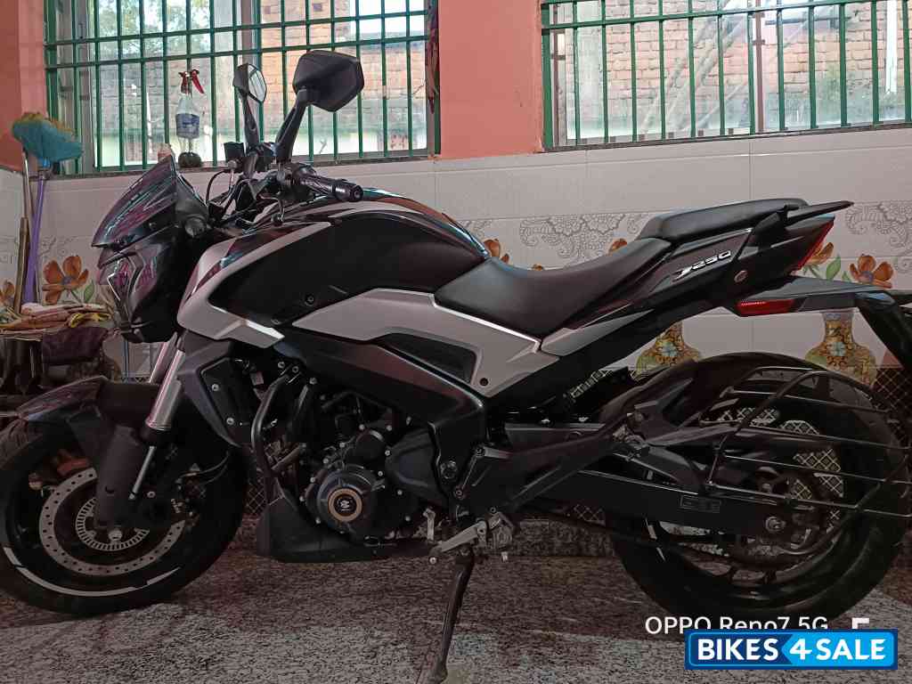 Bajaj Dominar 250 2022
