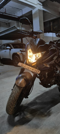 Bajaj Pulsar 200 NS