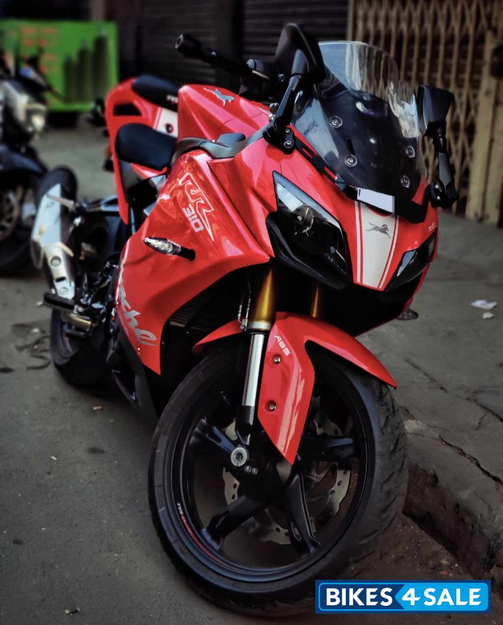 Red TVS Apache RR 310