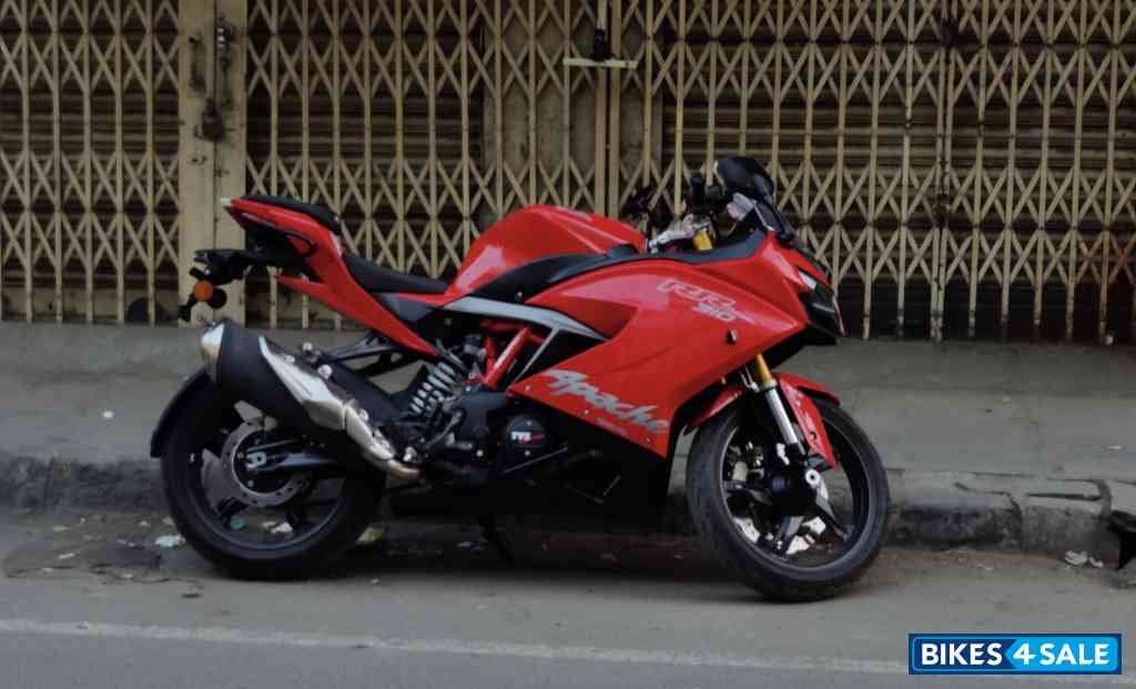 Red TVS Apache RR 310 Red TVS Apache RR 310