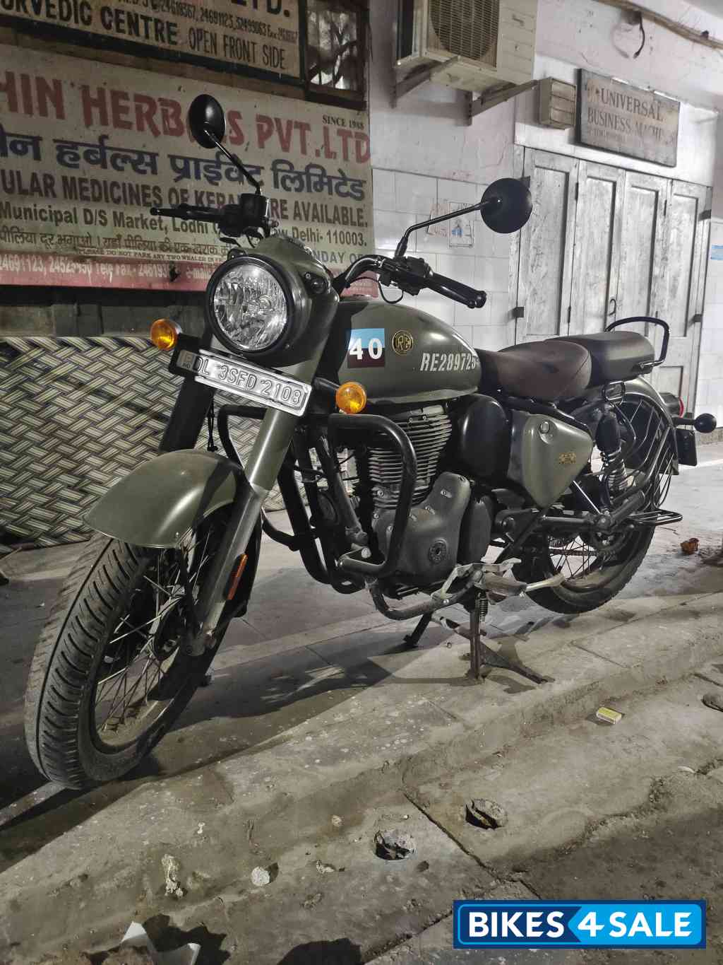 Royal Enfield Classic 350 Redditch Green