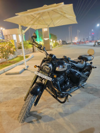 Jawa 42 Bobber Black Mirror