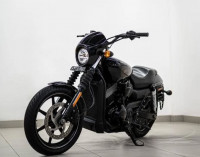Black Harley Davidson Street 750