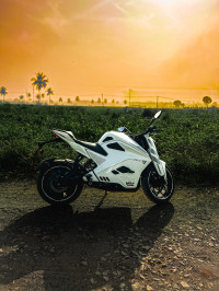 Ultraviolette F77 Mach 2 Recon 2024 Model