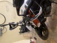 KTM Duke 200