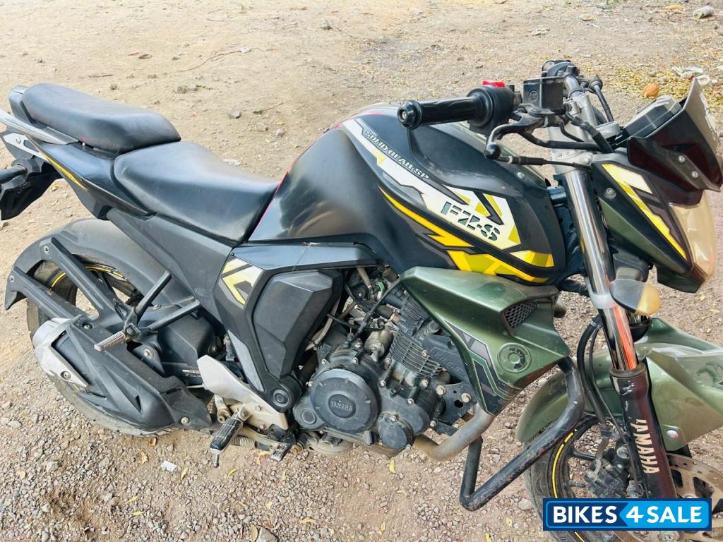 Yamaha FZ
