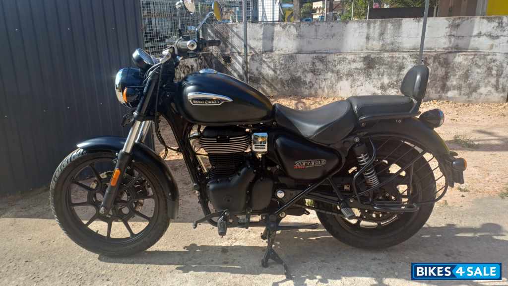 Royal Enfield Meteor 350 Stellar