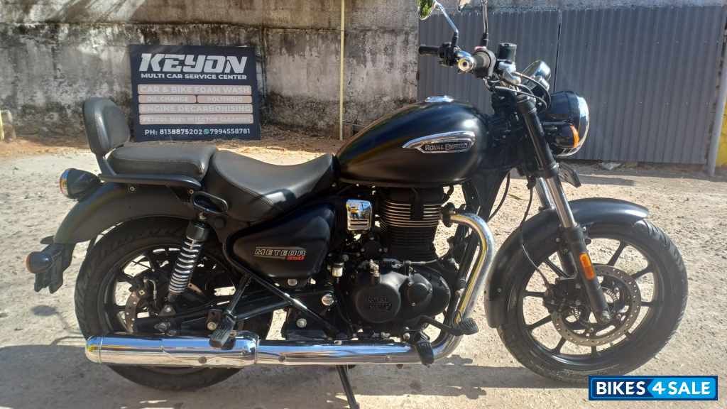 Royal Enfield Meteor 350 Stellar