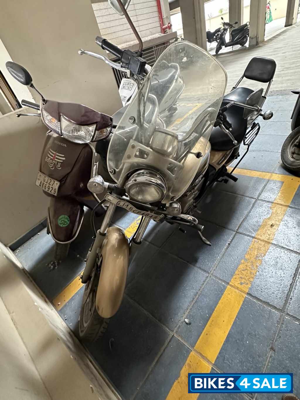 Bajaj Avenger Cruise 220