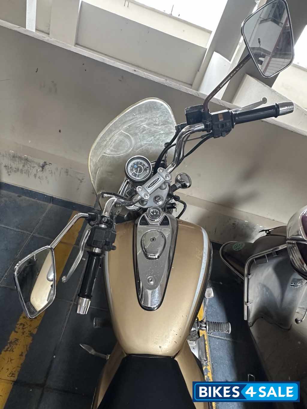 Bajaj Avenger Cruise 220