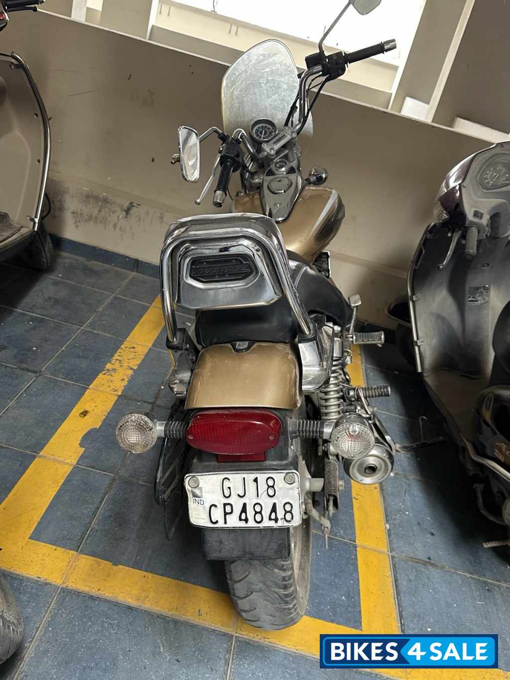 Bajaj Avenger Cruise 220