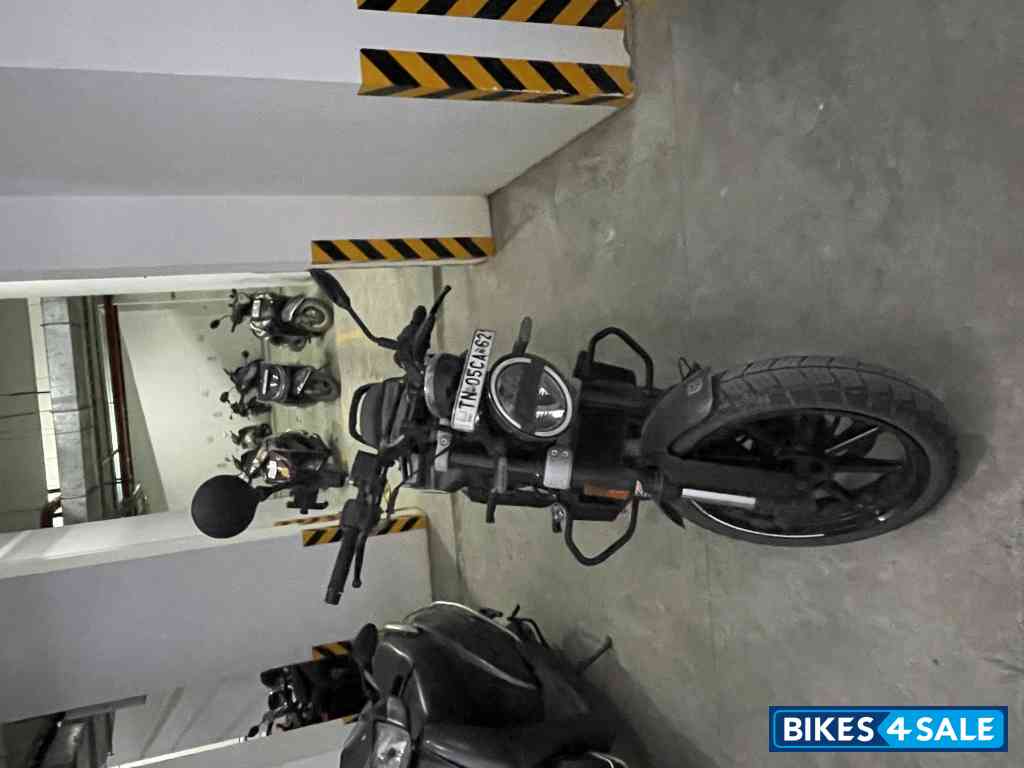 Husqvarna Svartpilen 250