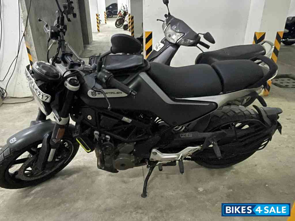 Husqvarna Svartpilen 250