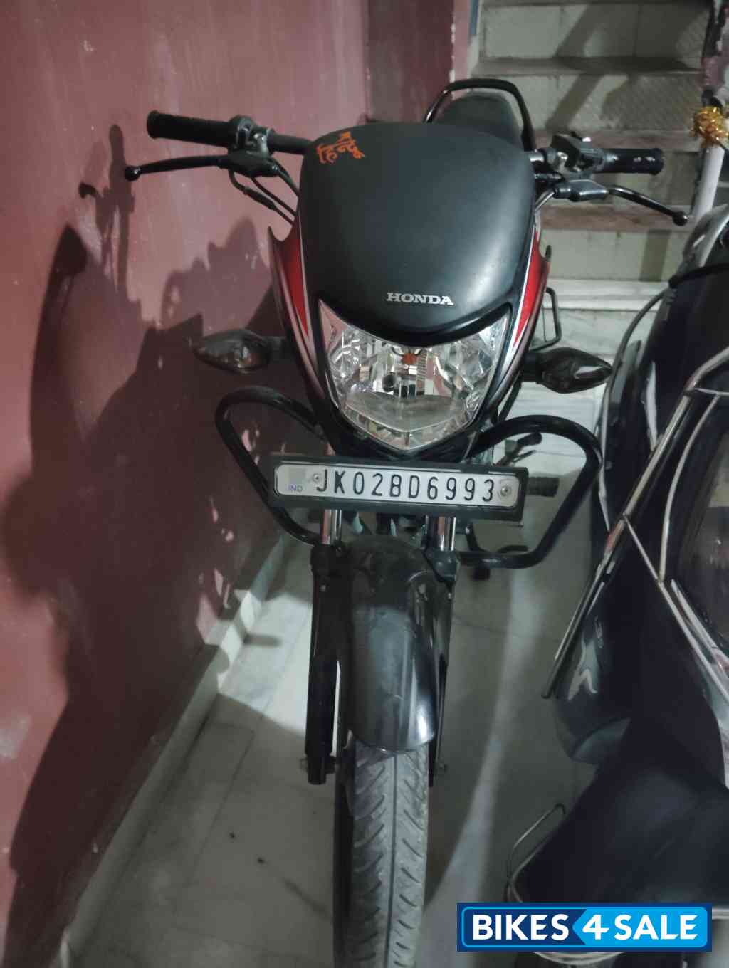 Black Red Honda Dream Yuga