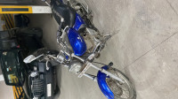 Bajaj Avenger 200 DTS-i