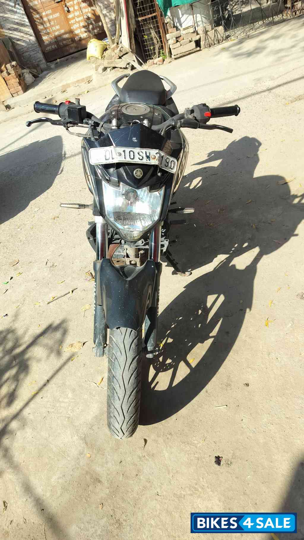 Matte Black Yamaha FZ FI V2