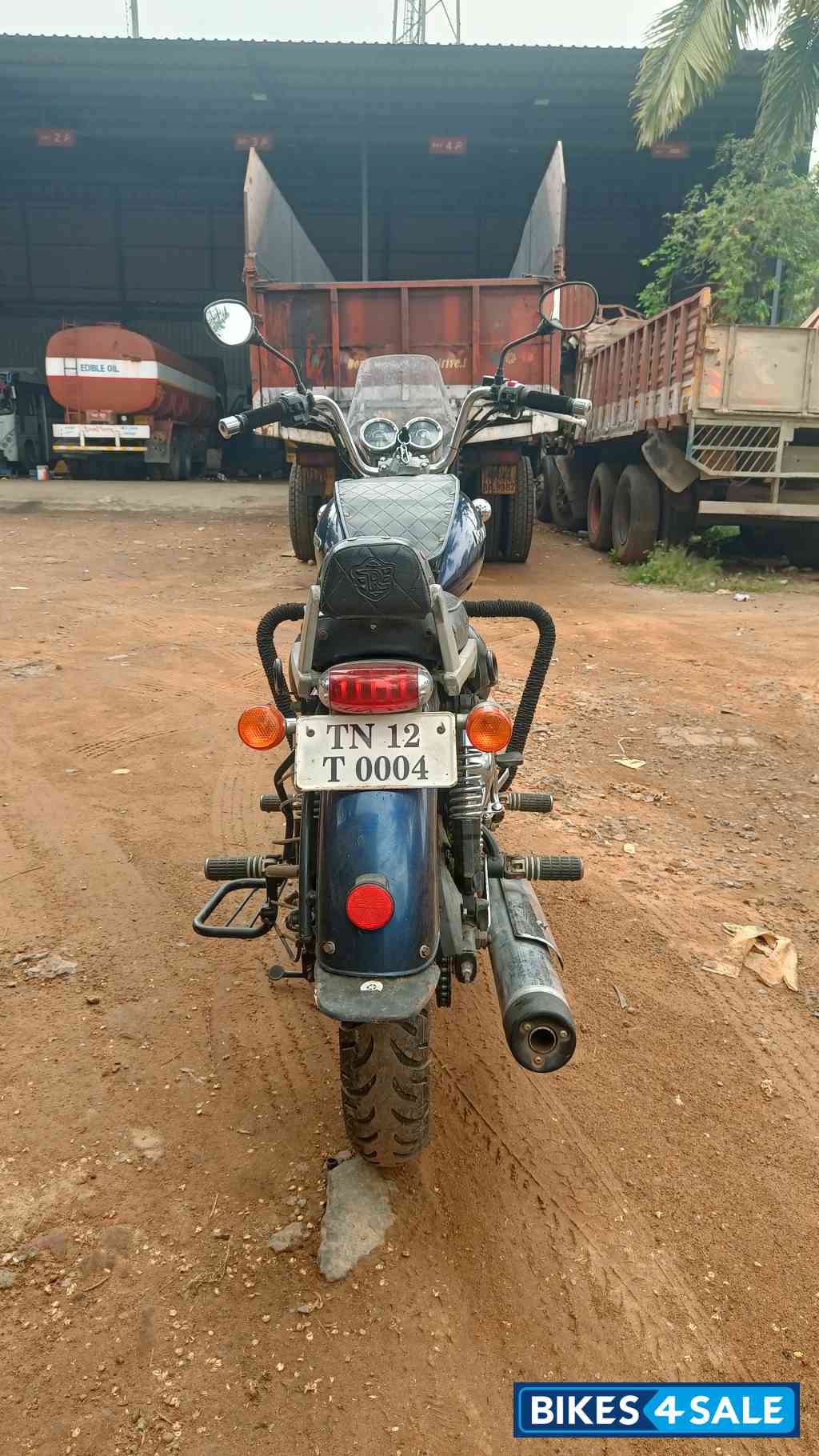 Blue Royal Enfield Thunderbird TwinSpark 350