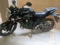 Sparkle Black Suzuki Gixxer 150