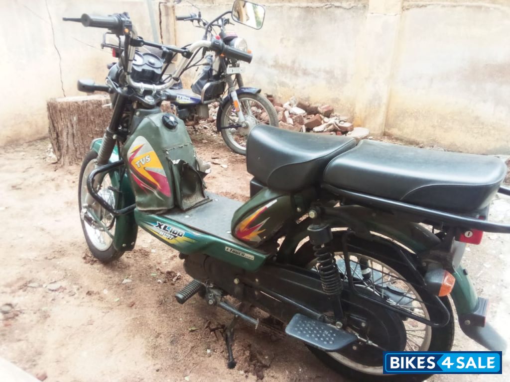 TVS XL 100 Heavy Duty