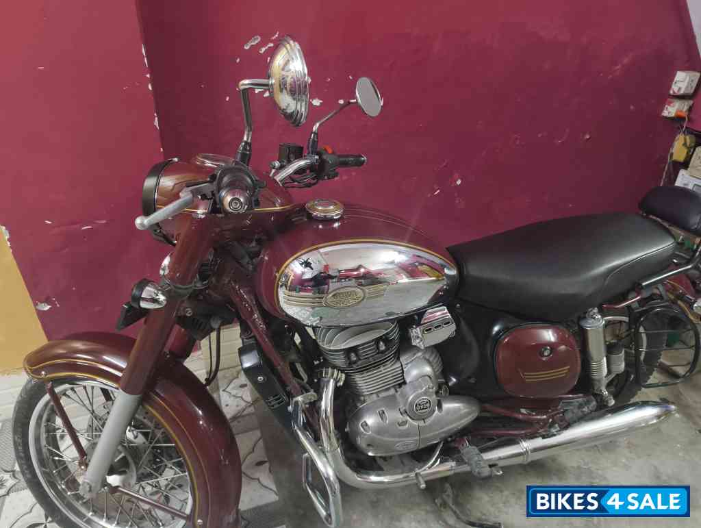 Maroon Jawa Jawa BS6