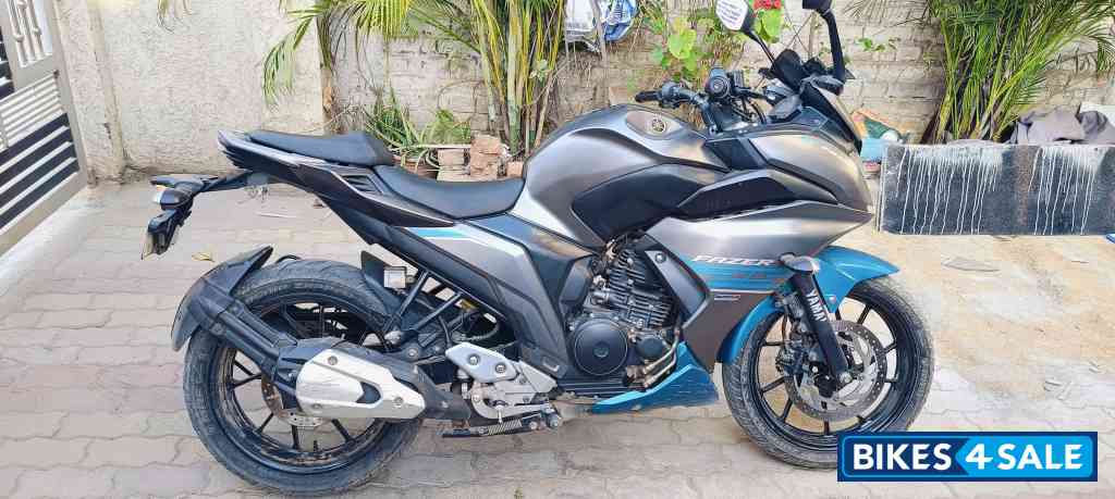 Yamaha Fazer 25