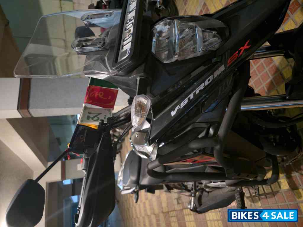 Black Suzuki V-Strom SX Black Suzuki V-Strom SX