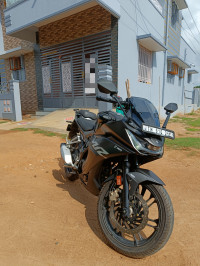 Matte Phantom Black Hero Karizma XMR