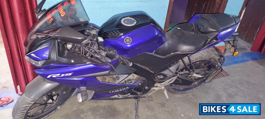 Blue Yamaha YZF R15 V3