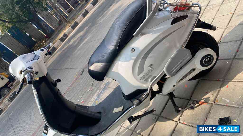 White Pure EV epluto 7G White Pure EV epluto 7G