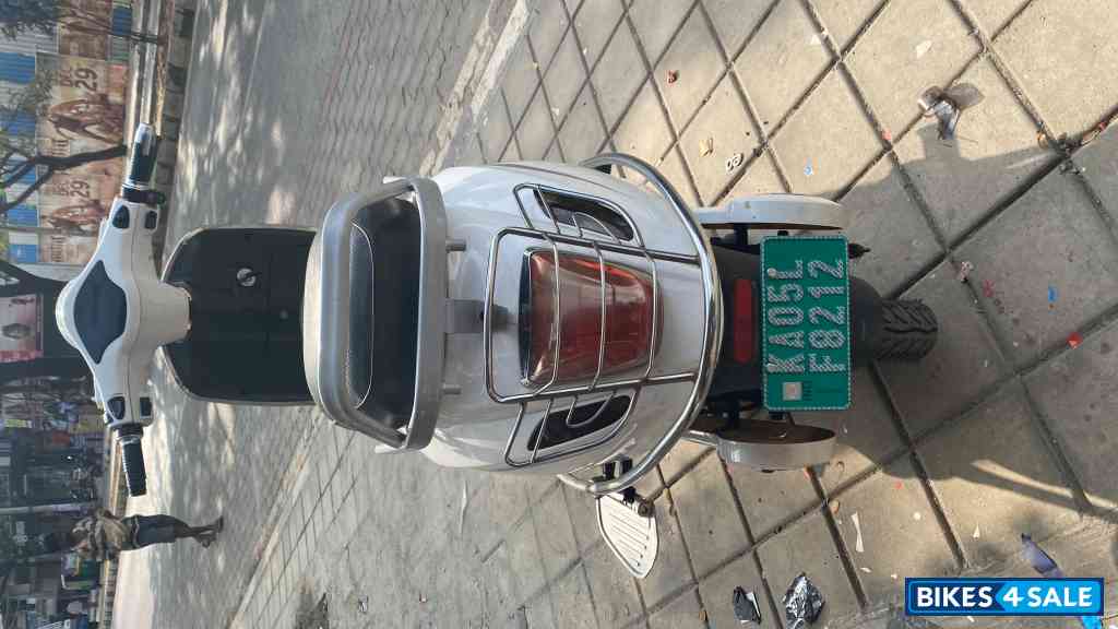 White Pure EV epluto 7G White Pure EV epluto 7G