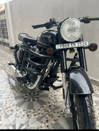Pure Black Royal Enfield Classic 350 2021